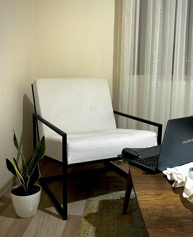 Tips for Creating a Relaxing Home Workspace to Boost Productivity